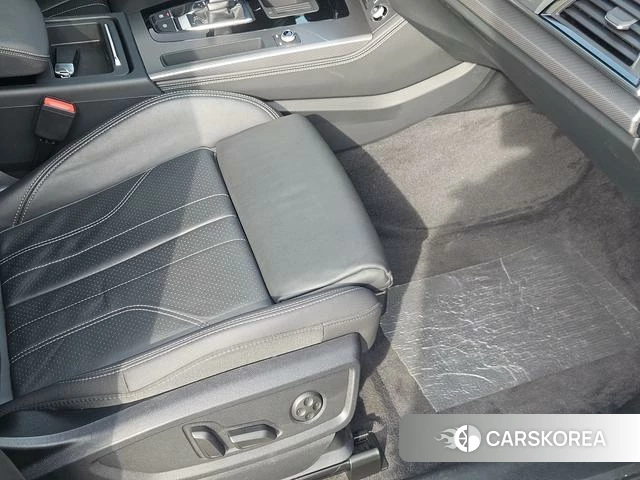 Audi Q5L id 4276162 из Китая 12