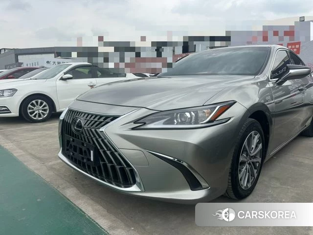 Lexus ES id 4261324 из Китая 11