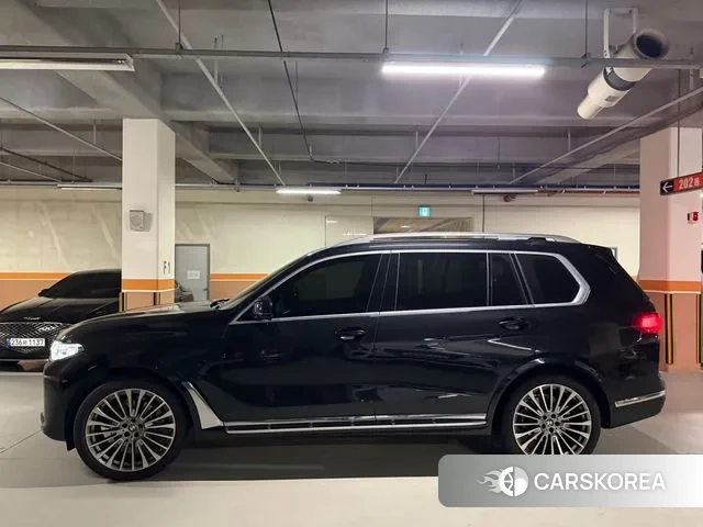 BMW X7 (G07) 2021 Черный из Кореи, фото 6