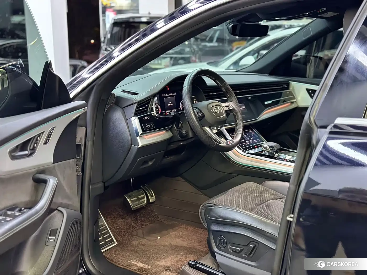 Audi Q8 2021 Черный из Китая, фото 6