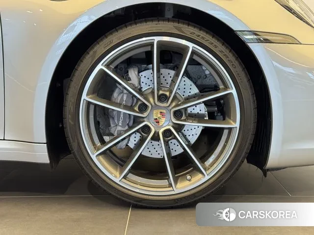 Porsche 911(992) id 3278387 из Кореи 15