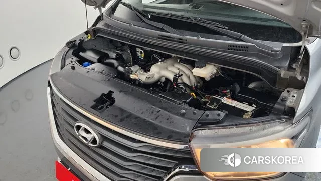 Hyundai The New Grand Starex id 3627167 из Кореи 16