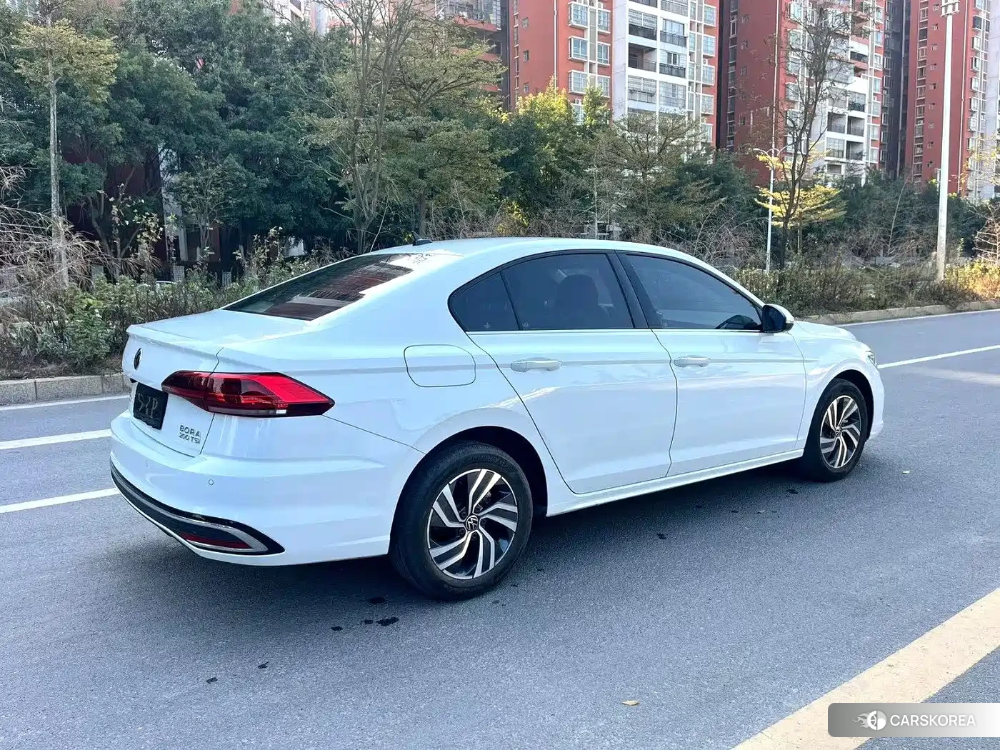 Volkswagen Bora 2023 Белый из Китая, фото 6
