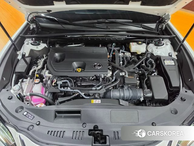 Lexus ES300h 7th generation id 4441569 из Кореи 14