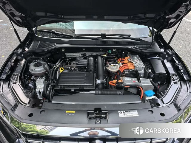 Volkswagen Passat PHEV id 4212720 из Китая 10