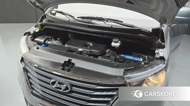 Hyundai The New Grand Starex id 3098648 из Кореи 16