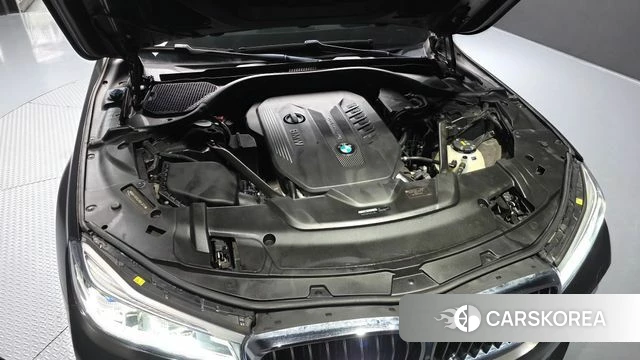 BMW 7 Series (G11) id 4325823 из Кореи 16