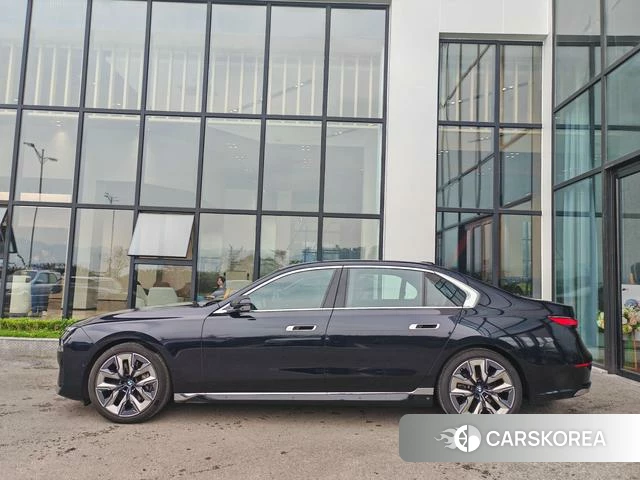 BMW 7 series id 4257909 из Китая 29