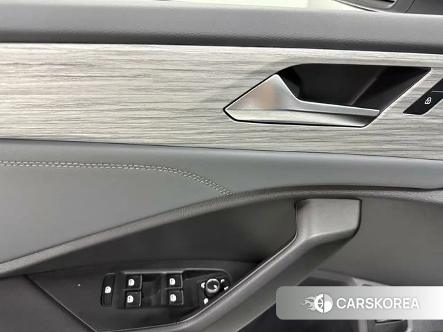 Volkswagen Sagitar id 4221337 из Китая 15