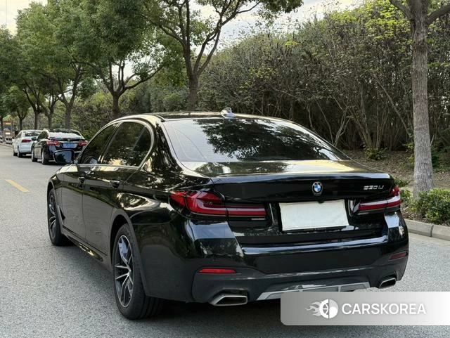 BMW 5 series 2023 Черный из Китая, фото 6