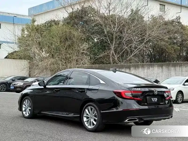 Honda Accord id 4644575 из Китая 7