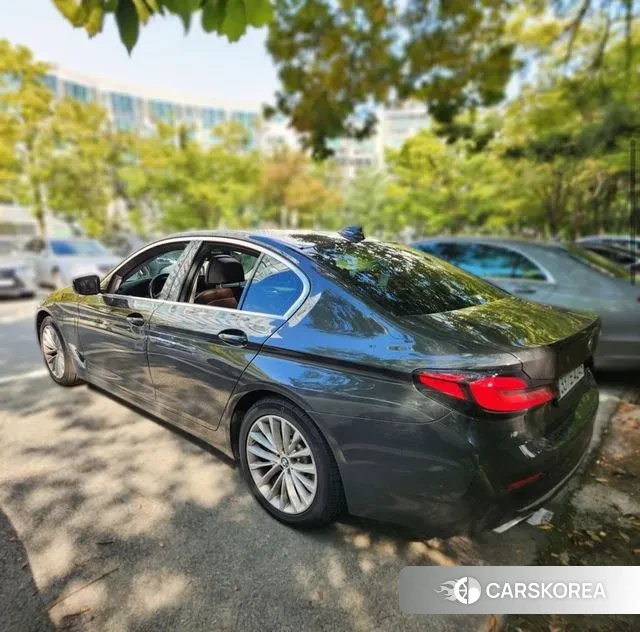 BMW 5 Series (G30) id 3274566 из Кореи 13