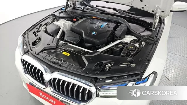 BMW 5 Series (G30) id 2994318 из Кореи 16