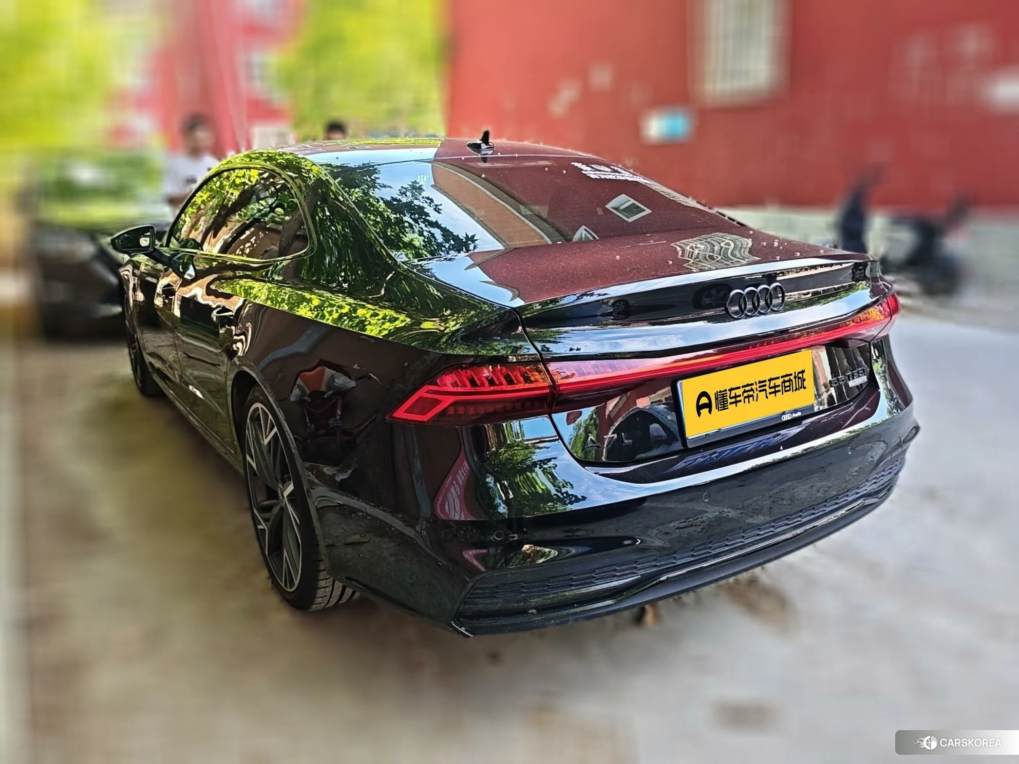 Audi A7L id 4486607 из Китая 17