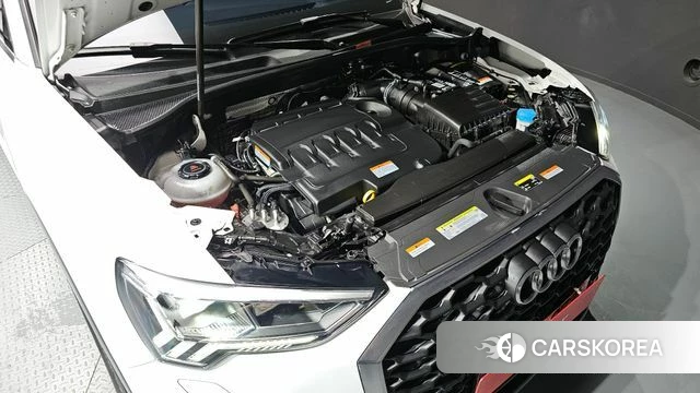 Audi Q3 (F3) id 4377281 из Кореи 27