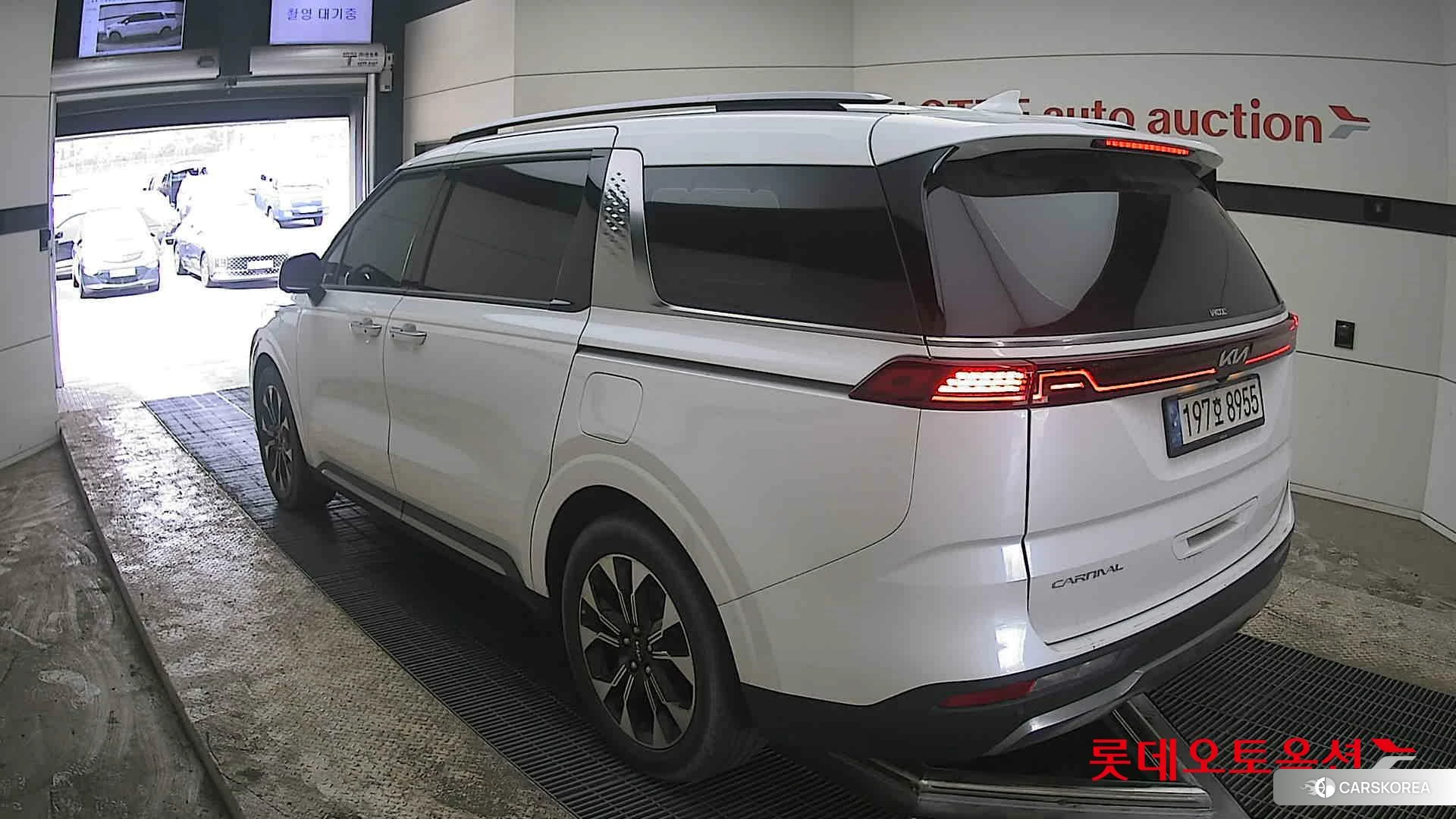 Kia Carnival id 3888384 из Кореи 33