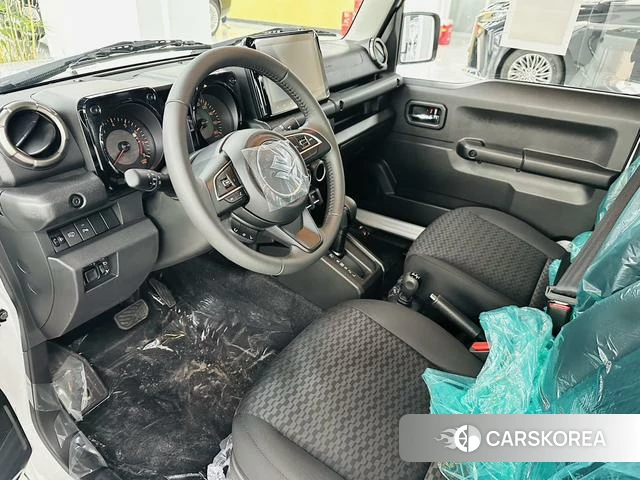 Suzuki Jimny 2026 Белый из Китая, фото 6