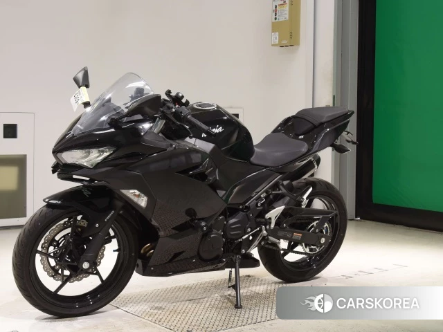 Проданный Kawasaki NINJA 400 2024 из Японии, фото 3
