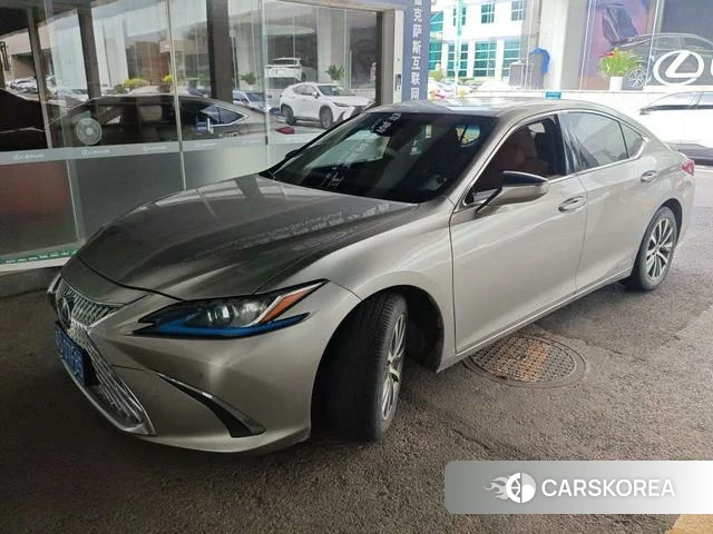 Lexus ES id 4387311 из Китая 9