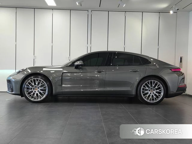 Porsche Panamera (976) id 4177398 из Кореи 8