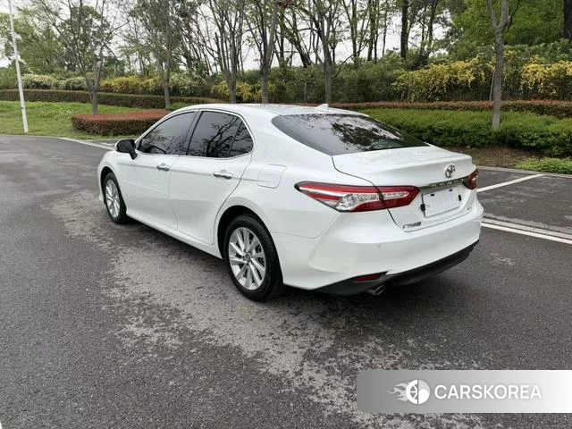 Toyota Camry 2022 Белый из Китая, фото 6