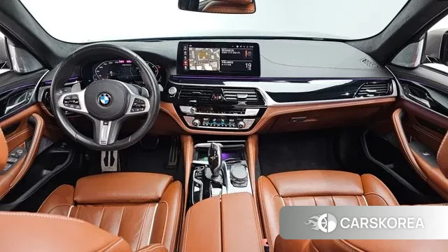 BMW 5 Series (G30) id 3384833 из Кореи 16