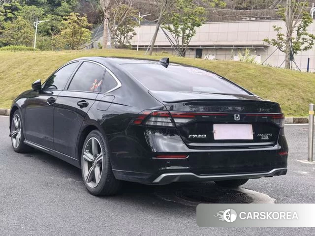 Honda Accord id 4297713 из Китая 13