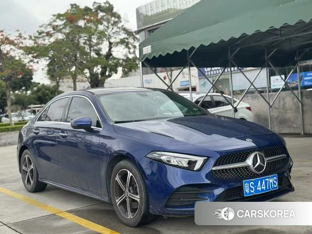 Mercedes-Benz Class A 2023 Синий из Китая, фото 6