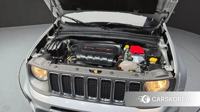 Jeep Renegade id 3665441 из Кореи 16