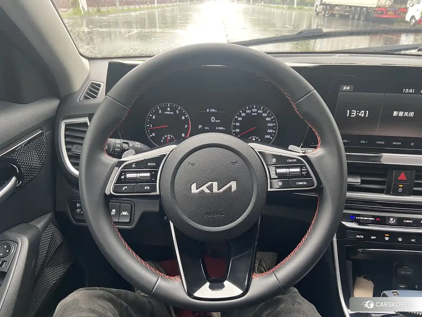 Kia KX3 proud run id 4576528 из Китая 13