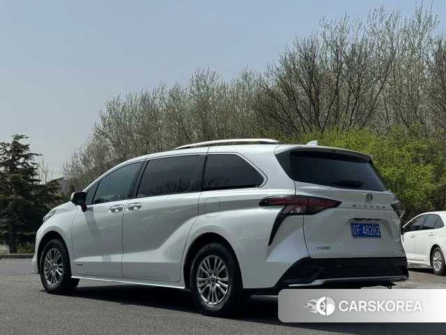 Toyota Saina id 4273634 из Китая 16