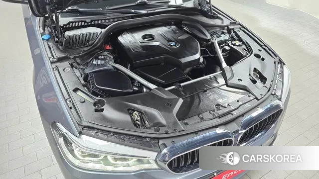 BMW 5 Series (G30) id 3455319 из Кореи 16