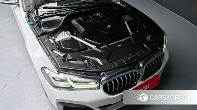 BMW 5 Series (G30) id 3334389 из Кореи 16