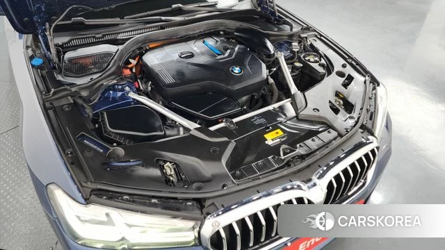 BMW 5 Series (G30) id 3843683 из Кореи 16