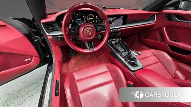 Porsche 911(992) id 4519898 из Кореи 27