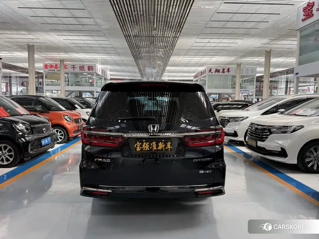 Honda Odyssey 2024 Черный из Китая, фото 6