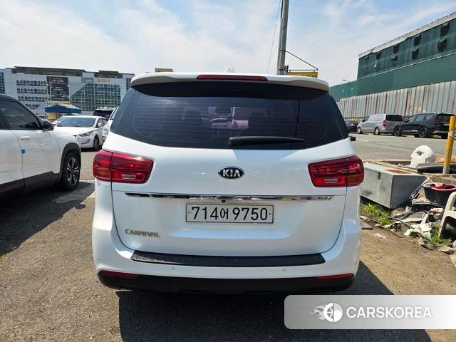 Kia The New Carnival id 4637566 из Кореи 16