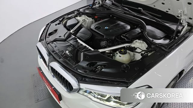 BMW 5 Series (G30) id 4250938 из Кореи 33