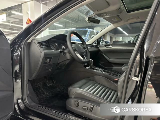 Volkswagen Magotan 2021 Черный из Китая, фото 6