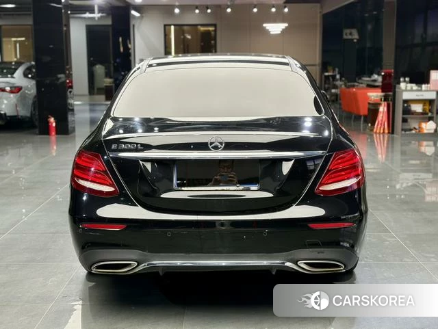 Mercedes-Benz E-class id 4221816 из Китая 7