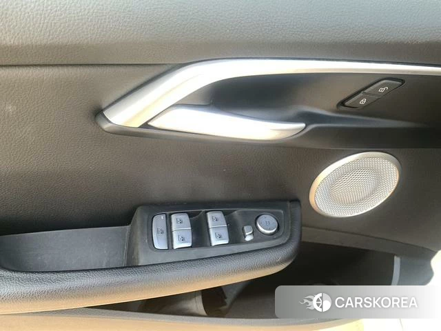 BMW 1 series id 3856909 из Китая 10