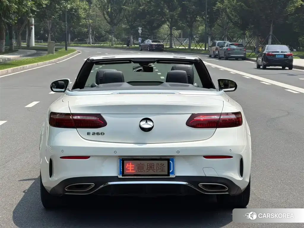 Mercedes-Benz E-Class id 4622654 из Китая 8