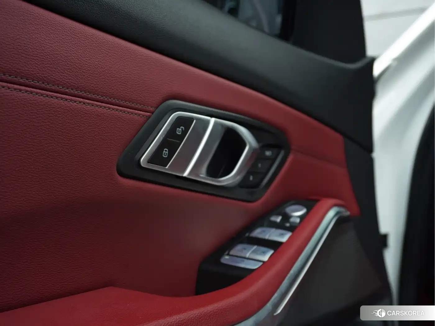 BMW 3 series id 4546298 из Китая 19