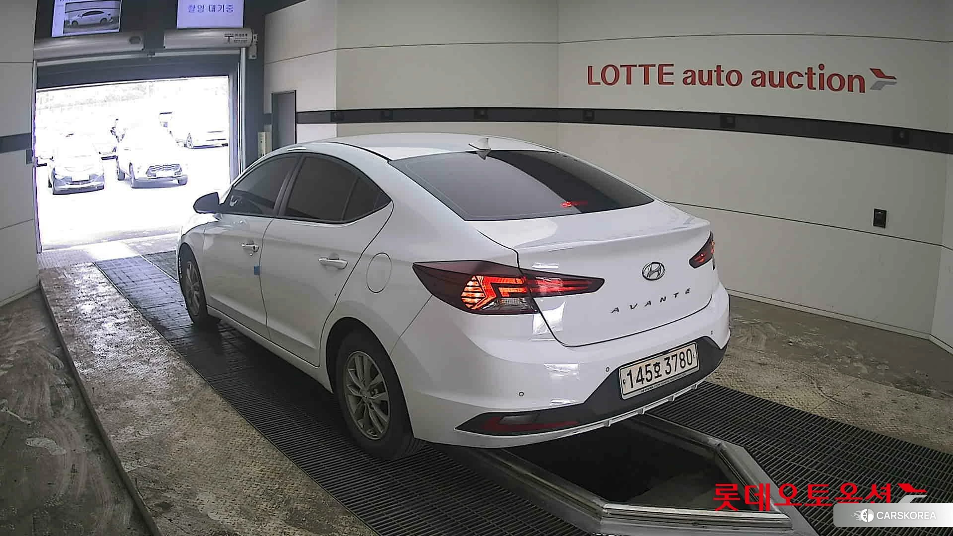 Hyundai Avante id 3875703 из Кореи 32