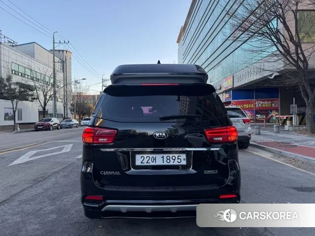 Kia The New Carnival id 3522602 из Кореи 16