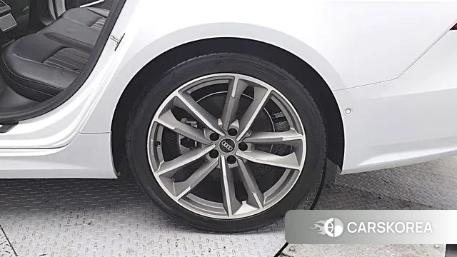 Audi A7 (4K) id 3705824 из Кореи 16