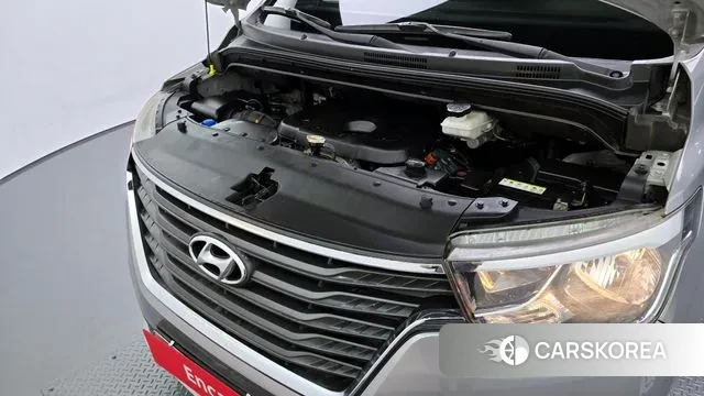 Hyundai The New Grand Starex id 2941514 из Кореи 16