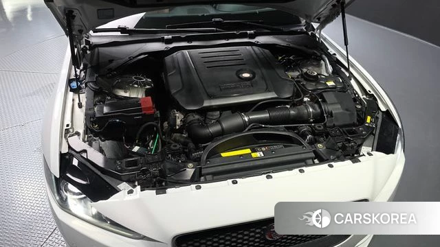 Jaguar XE id 4620391 из Кореи 16