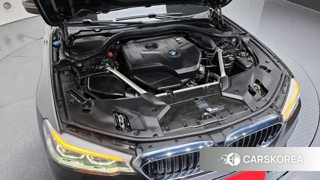 BMW 5 Series (G30) id 3748106 из Кореи 16