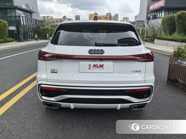 Audi Q5L 2026 Белый из Китая, фото 6
